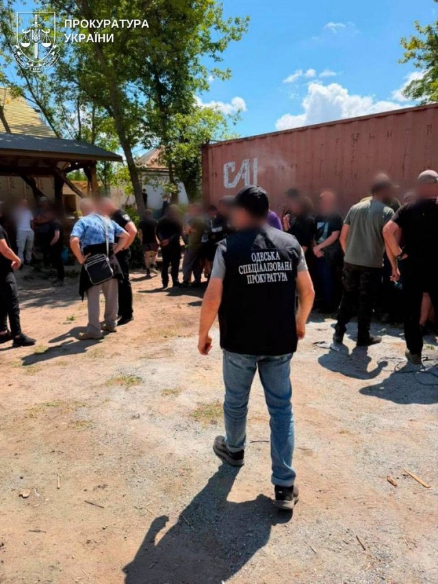 Замість служби – будівництво приватного будинку_5