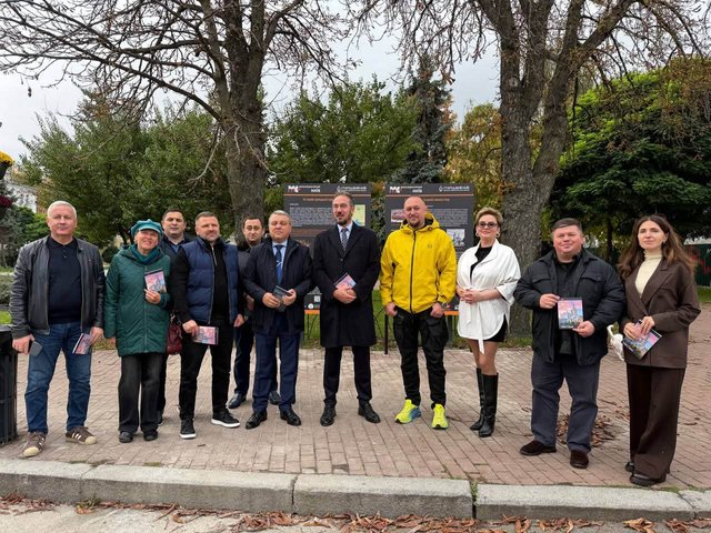 У Києві відкрили інформаційні стенди, присвячені історії грецької громади_2