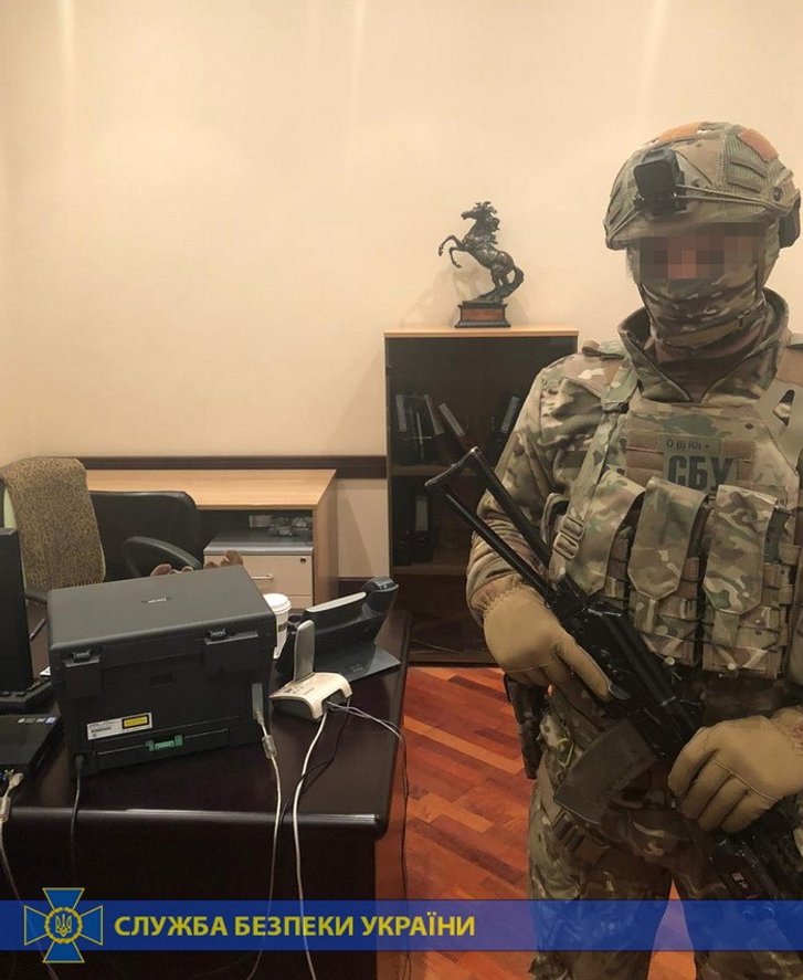 Генпрокуратура та СБУ провели обшуки в одеському аеропорті Генпрокуратура та СБУ провели обшуки в одеському аеропорті