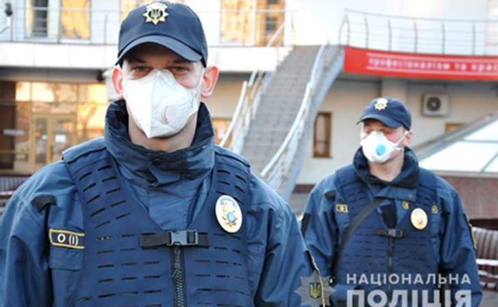 Поліція перевірятиме всіх, хто повернувся з-за кордону Поліція перевірятиме всіх, хто повернувся з-за кордону