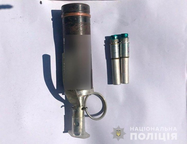 Ймовірний боєприпас, який вилучили правоохоронці Ймовірний боєприпас, який вилучили правоохоронці