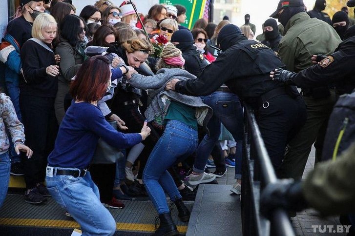 У Мінську тривають затримання на мітингах_1