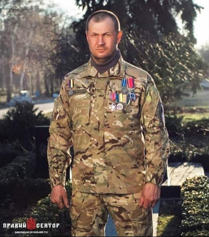 Кіборг-правосекторівець Олександр Оловаренко Кіборг-правосекторівець Олександр Оловаренко