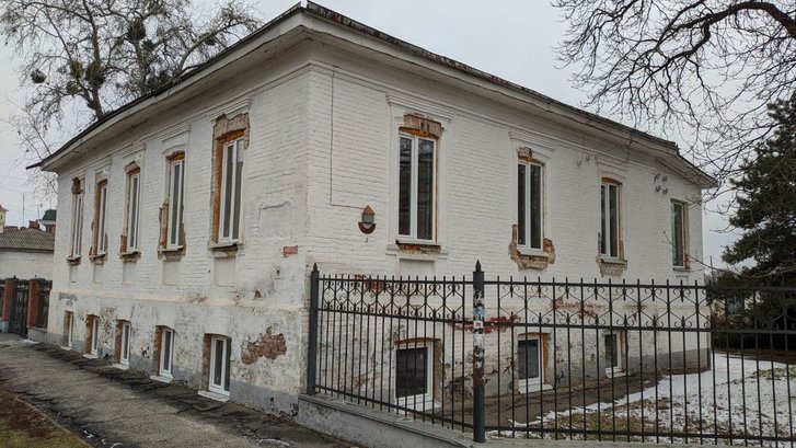 Будинок №10 по вул. Пилипа Орлика Будинок №10 по вул. Пилипа Орлика