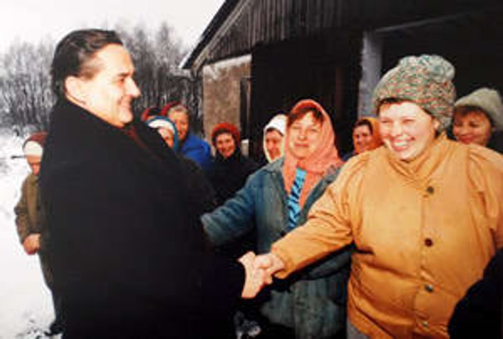 Є. Марчук у Миргородському районі (1990-ті) Є. Марчук у Миргородському районі (1990-ті)