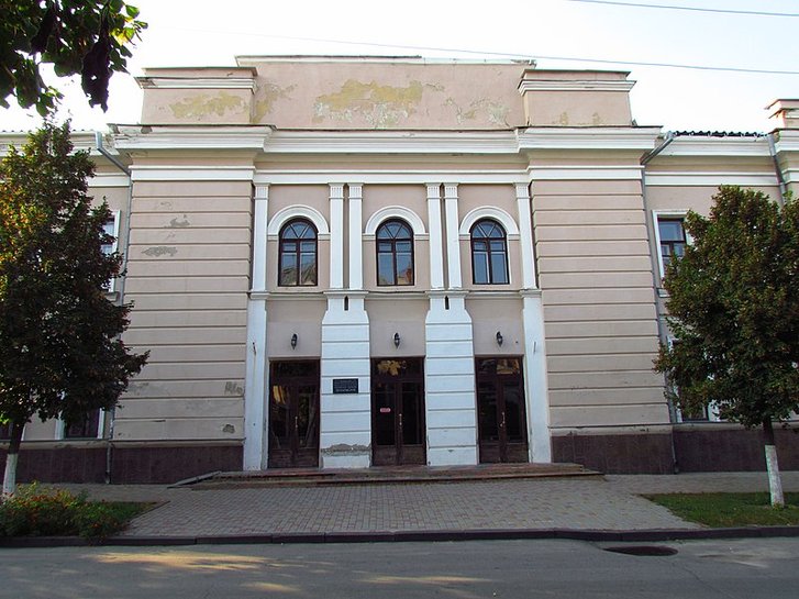 Полтавська обласна філармонія, що знаходиться у приміщенні колишньої Великої хоральної синагоги Полтавська обласна філармонія, що знаходиться у приміщенні колишньої Великої хоральної синагоги