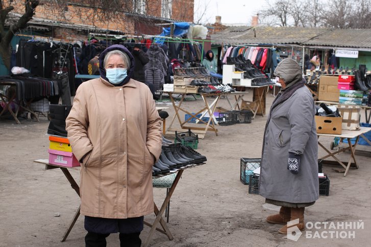 «Витягнемо Мамая з кабінету і поведемо на базар» – продавці стихійного ринку в Полтаві_6