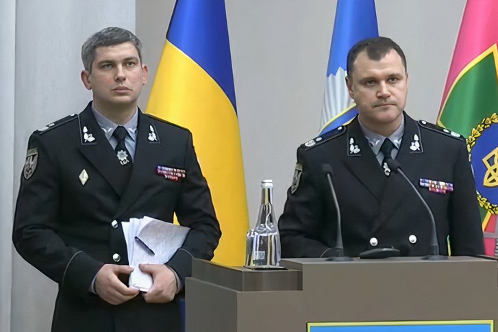 Голова Нацполіції Ігор Клименко та його заступник Євген Коваль під час термінового брифінгу МВС у справі вбивства Павла Шеремета 12 грудня 2019 року Голова Нацполіції Ігор Клименко та його заступник Євген Коваль під час термінового брифінгу МВС у справі вбивства Павла Шеремета 12 грудня 2019 року