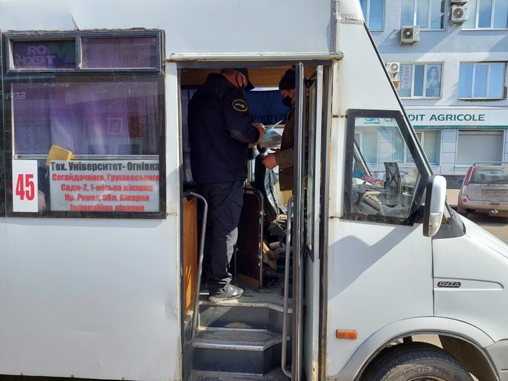 Водіям Полтави виписали 55 протоколів за порушення карантину_3