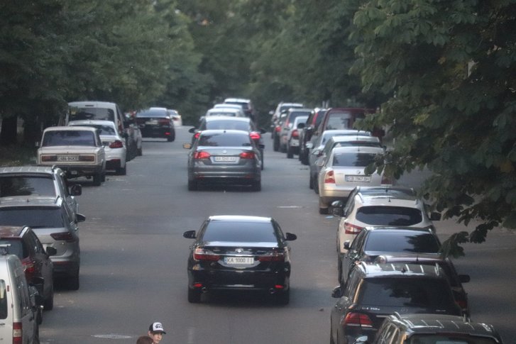 Автомобілі з “номерами прикриття” Автомобілі з “номерами прикриття”