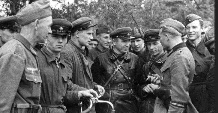 Українцям варто відмовитися від відзначення 9 травня – професор Петро Кралюк_7