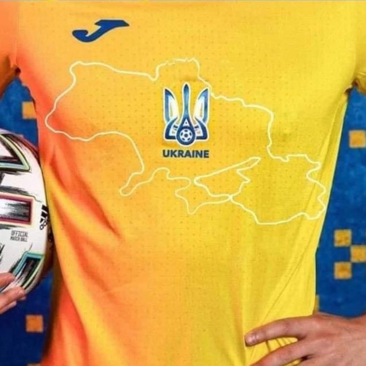 Дотепний футбольний флешмоб: Українці передають вітання Путіну і його посіпакам на сторінці МЗС РФ_1