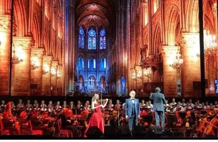 Українка АНАСТАСІЯ ПЕТРИШАК — скрипалька, яка грає на скрипках Страдіварі та акомпанує Бочеллі_1