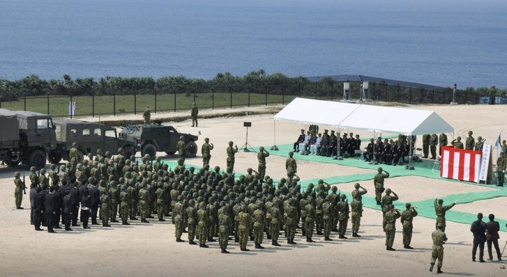 Японські війська на острові Йонаґуні Японські війська на острові Йонаґуні