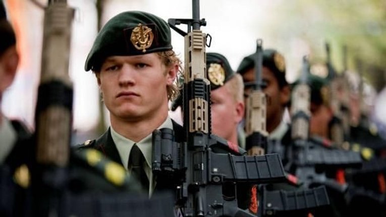 Солдати Нідерландських збройних сил вимагають відрядження в Україну