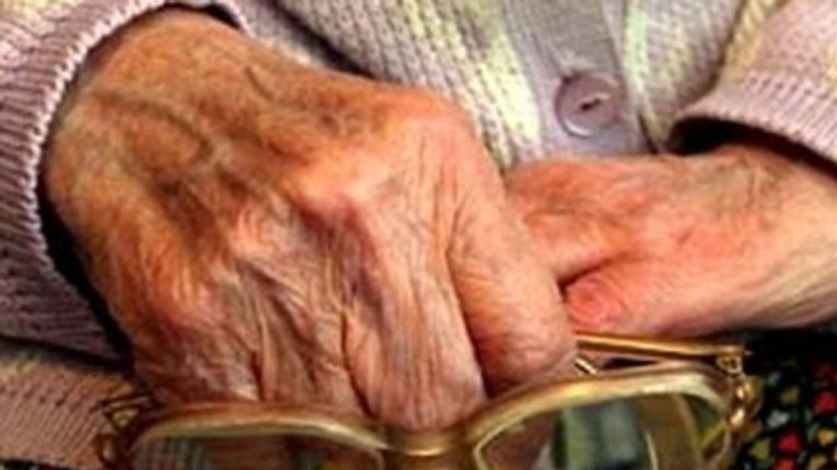 Пенсіонерку з Кременчука злодійка обікрала майже на 33 тисячі гривень