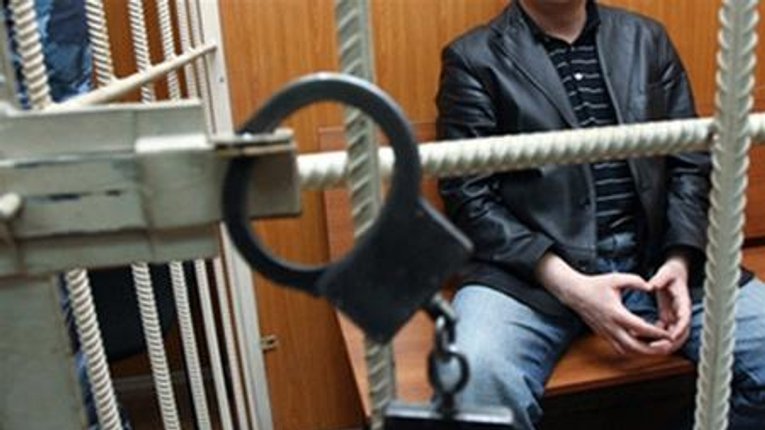 У Полтаві міліціонери піймали учасників розбійної групи, котрі п’яні вдерлися до квартири полтавця