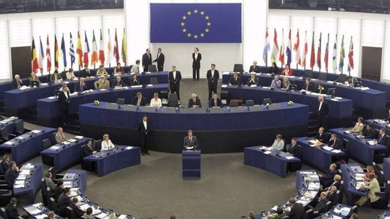ЄВРОПАРЛАМЕНТ заслухав доповідь про військові злочини Росії в Україні і 28 заручниках Кремля