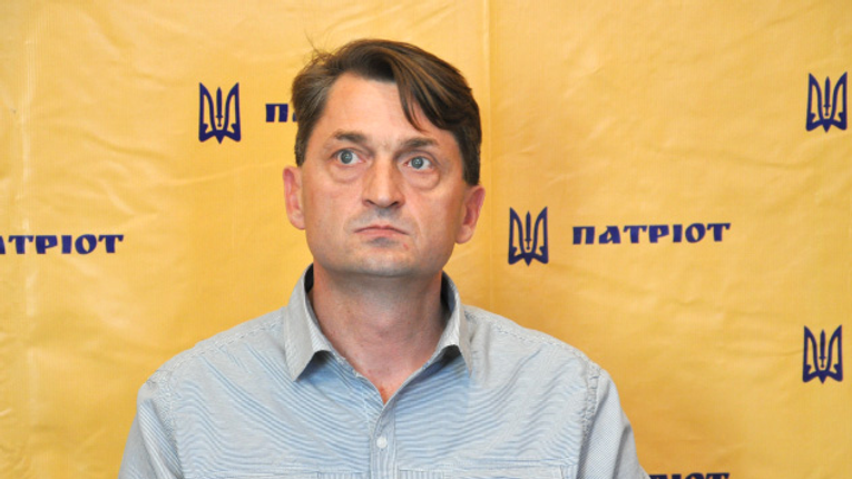 Псевдоактивіст Русін набиває кишеню під патріотичні гасла – Лещенко