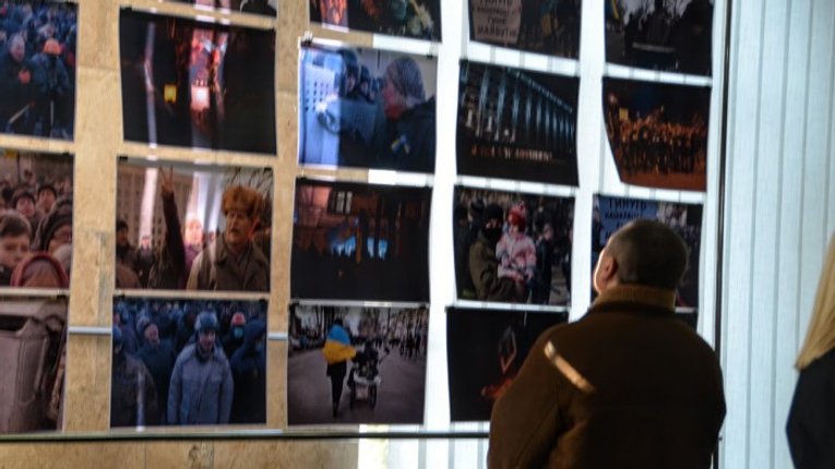 Полтавцям презентували Євромайдан очима фотографів