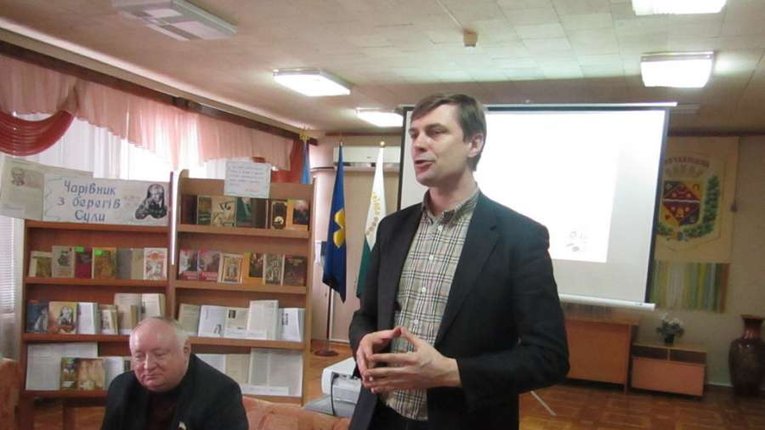 У Полтаві презентували перевидану книгу казок Володимира Малика