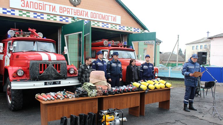 Сучасне спорядження виділили вогнеборцям в Оржицю