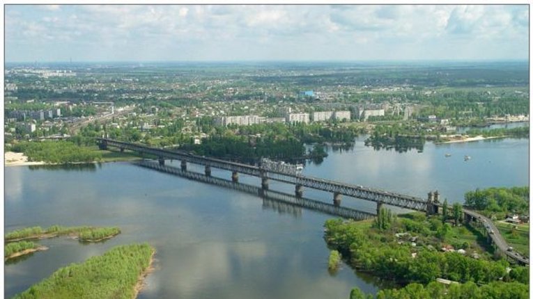 Полтавські депутати попросили прем’єра Гройсмана збудувати новий міст в Кременчуці