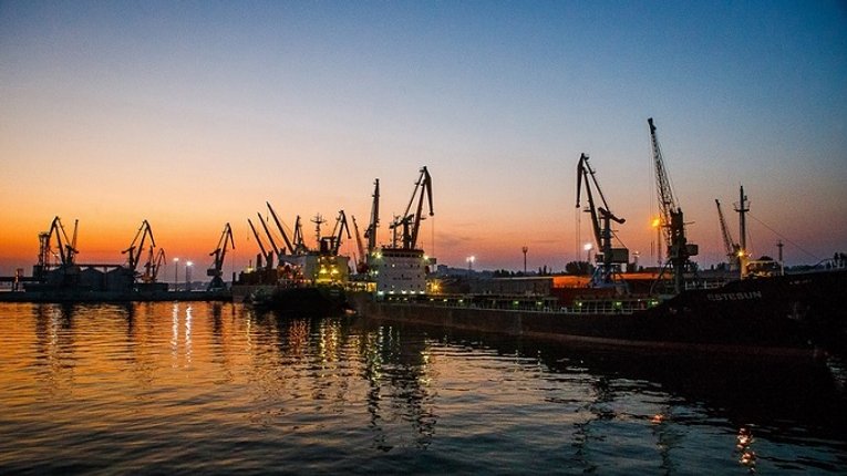 Азовські порти України втратили мільярди через московську агресію