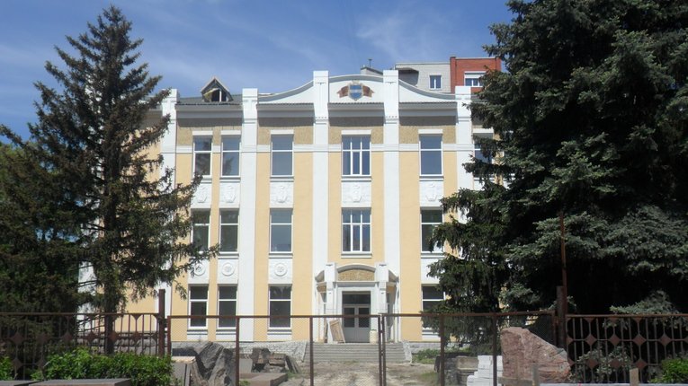 Краєзнавчий музей у Кременчуці отримає власний вітраж