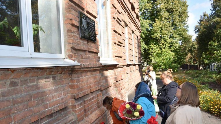 Полеглих на Донбасі захисників України вшанували у Пирятині