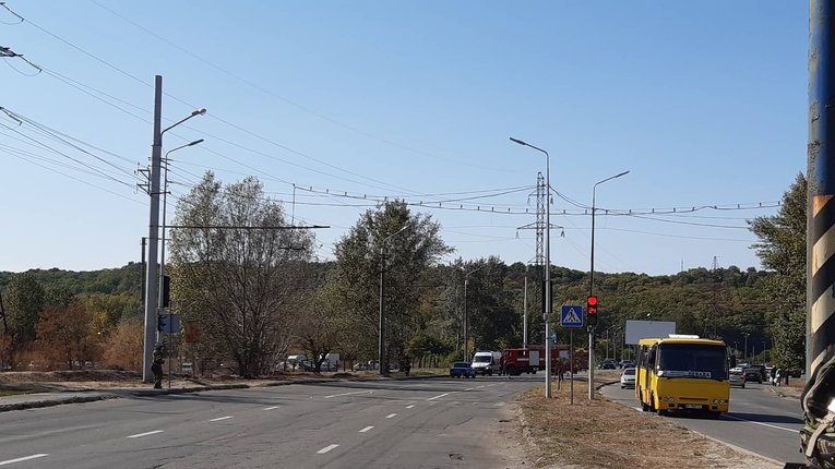 У Полтаві на зупинці Вавілова знайшли вибухонебезпечний предмет