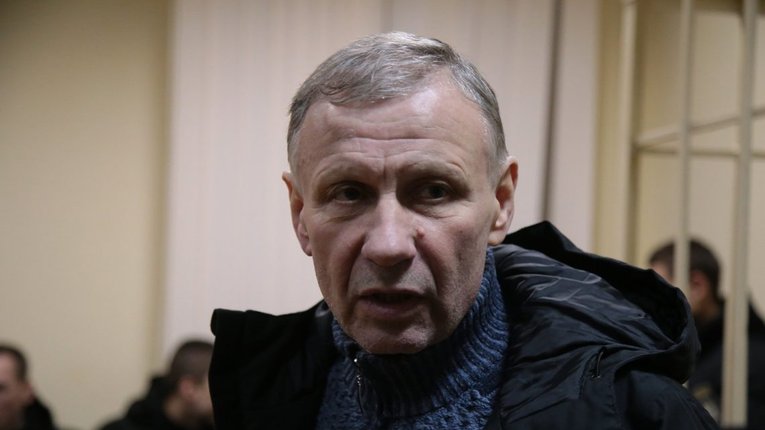 Справа рюкзаків: Суд зняв арешт з нерухомості Чеботаря і його дружини