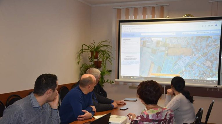 Обговорення оновлення іподрому