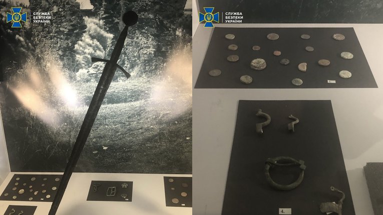 Передані музею предмети старовини