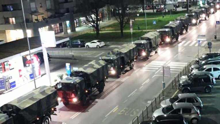 Через коронавірус на вулицях італійських міст побільшало військової техніки