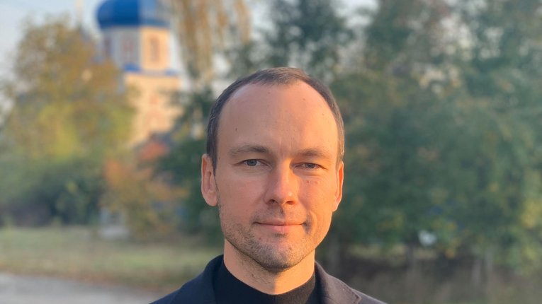Мер Пирятина допомагає поліції “спустити на гальмах” справу про побиття місцевого АТОвця