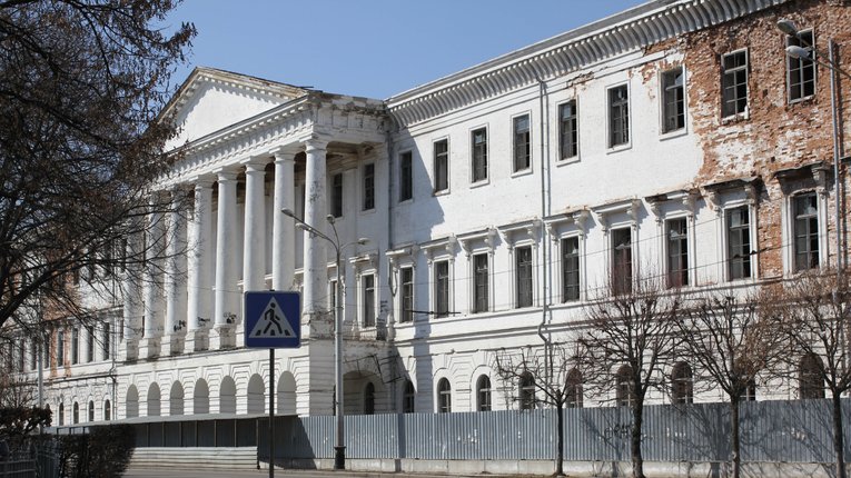 Будинок дворянського зібрання і Кадетський корпус можуть передати області