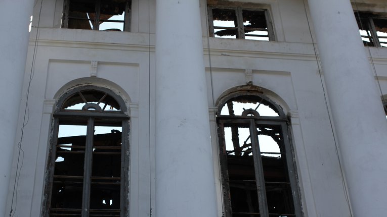 Дві напівзруйновані будівлі Круглої площі Полтави віддали на баланс області