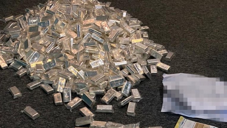 СБУ вилучила 800 кг срібла у «обнальщиків», які, ймовірно, фінансували «Л/ДНР»