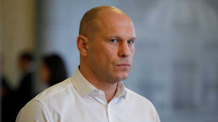 Кива зриває суд у справі про бійку з ветераном Майманом та погрожує йому в'язницею