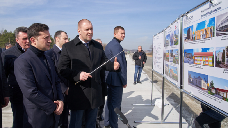 Омелян подав заяву на Зеленського «через розкрадання 40 мільярдів гривень» з «Великого Будівництва»