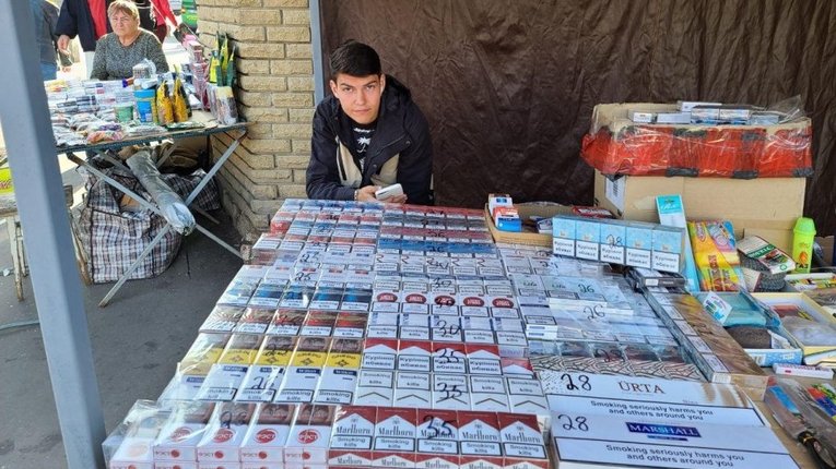 Нелеґальна торгівля тютюновою продукцією у нас на контролі, — «слуга» Гетманцев