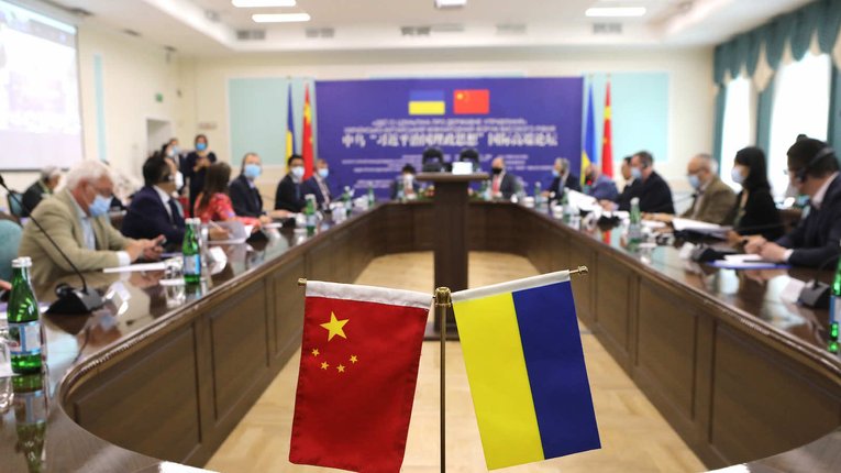 Комуністичний Китай висловив підтримку ОПЗЖ і Медведчуку