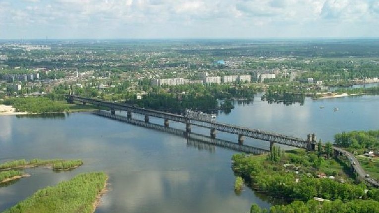 У Кременчуці знову обмежують рух на Крюківському мосту