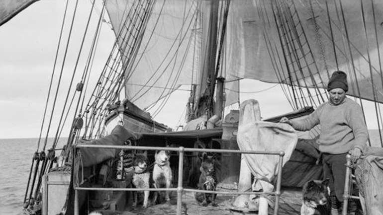 Антарктична одіссея Омельченків