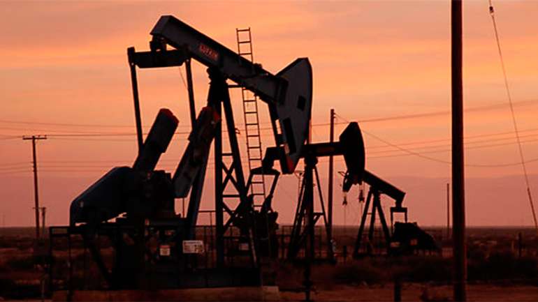 Падіння ціни на нафту може вбити Росію?