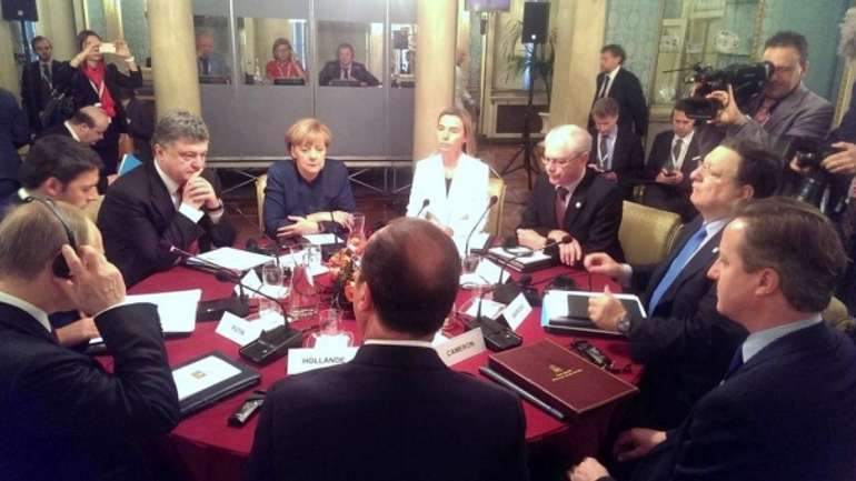 Сьогодні в Мілані Порошенко та Путін зустрілися в присутності європейських лідерів