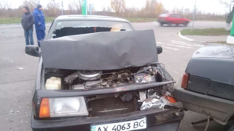 В Полтаві п’яний водій намагався втекти з місця аварії. В салоні знайшли купу рублів