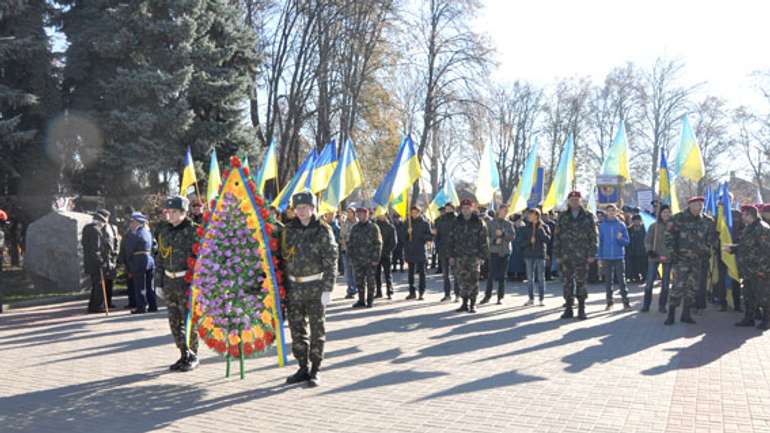 Сьогодні в Україні святкують 70-ту річницю визволення від фашистських загарбників