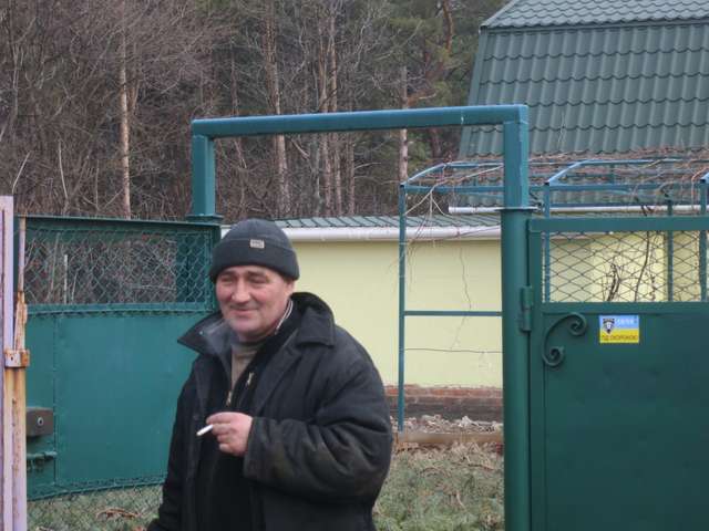 Ще один полтавський «суддя з нетрів» зводе собі новий прихисток: 4 будинки і озерце_9